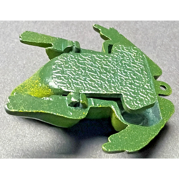 Vintage Shackman Co Green Metal Enamel Good Luck Frog Clicker Keychain - Picture 10 of 11